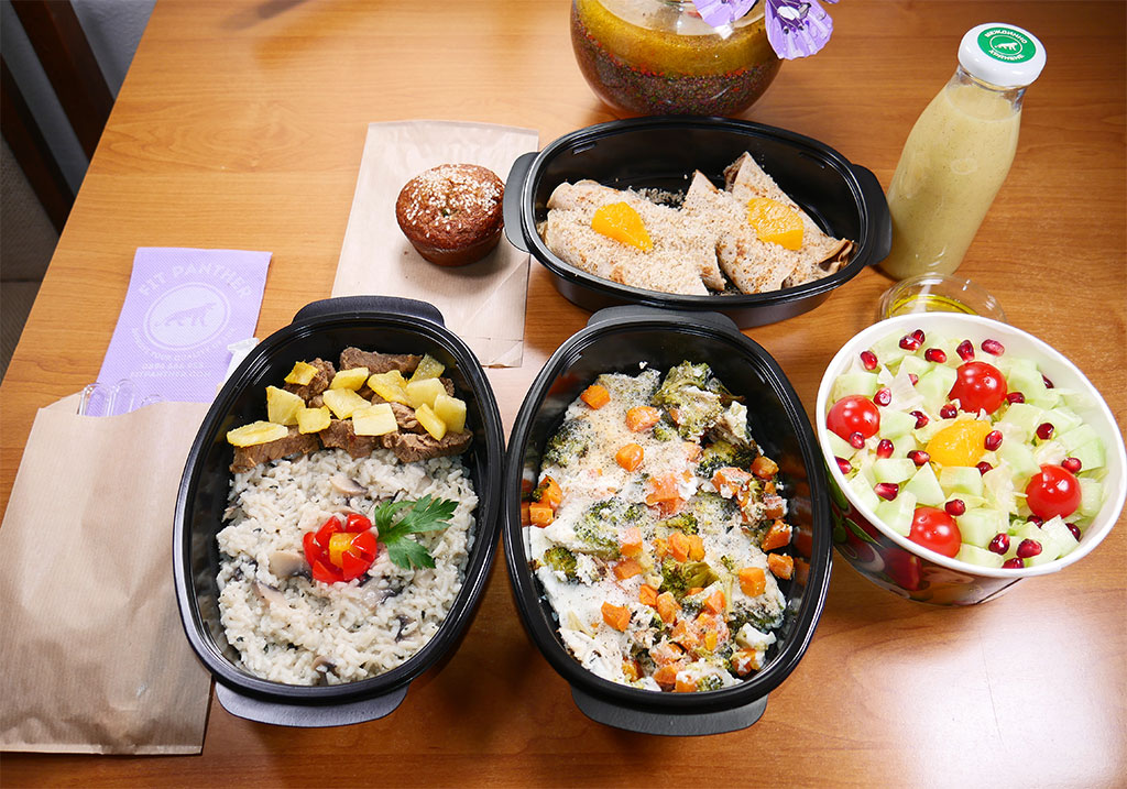 Протеиново меню с телешко с ананас и ориз басмати с гъби