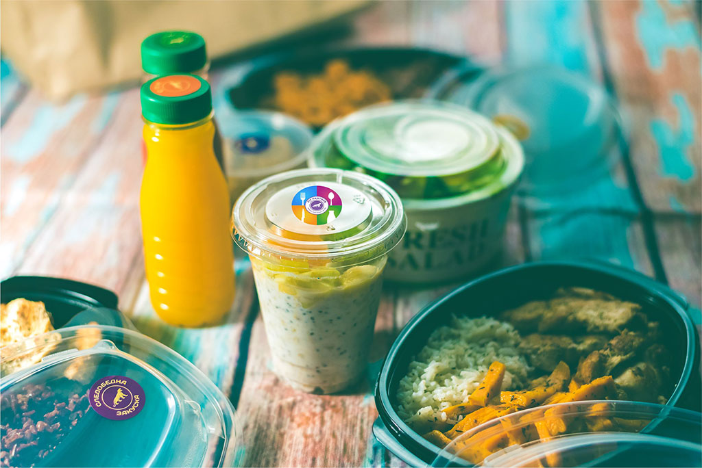 Високо протеиново меню с пуешко и пилешко месо, два вида ориз и сладък картоф