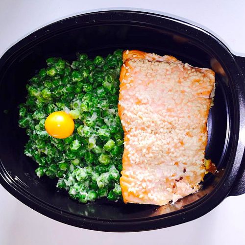 Сьомга със зелен грах