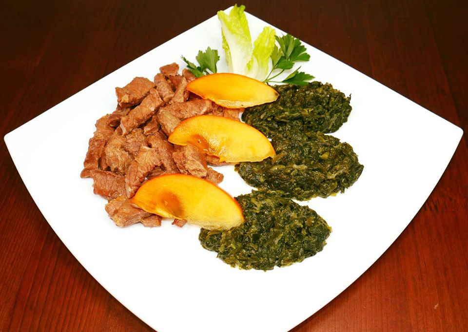 Телешко варено със спанак