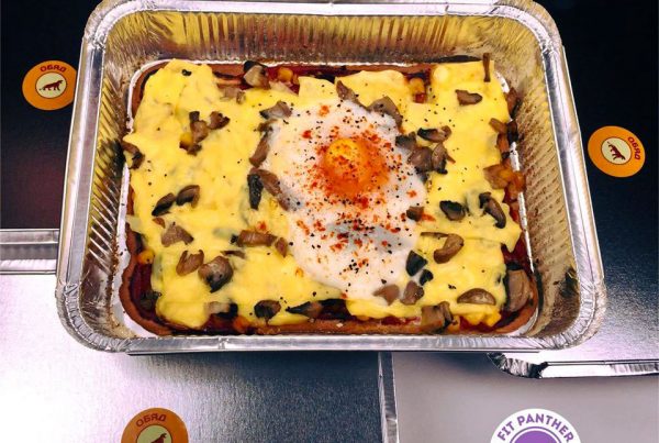 Вегетарианска пица от овесено брашно с БИО доматена салца