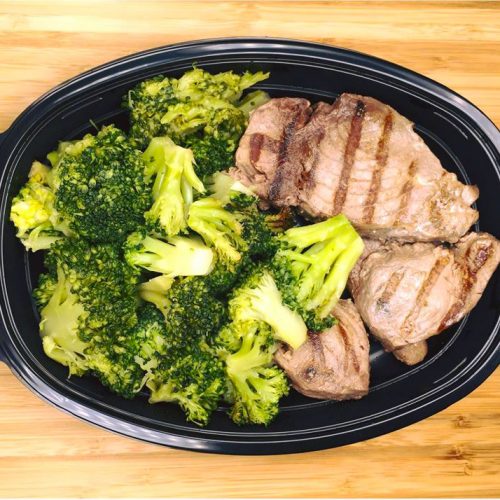 Филе от риба тон с броколи на пара