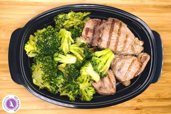 Филе от риба тон с броколи на пара