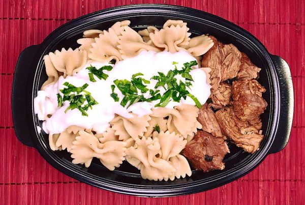 Телешко с пълнозърнеста БИО паста и диетичен сос