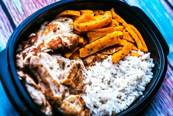 Прясно пуешко месо със сладък картоф и бял бaсмати ориз