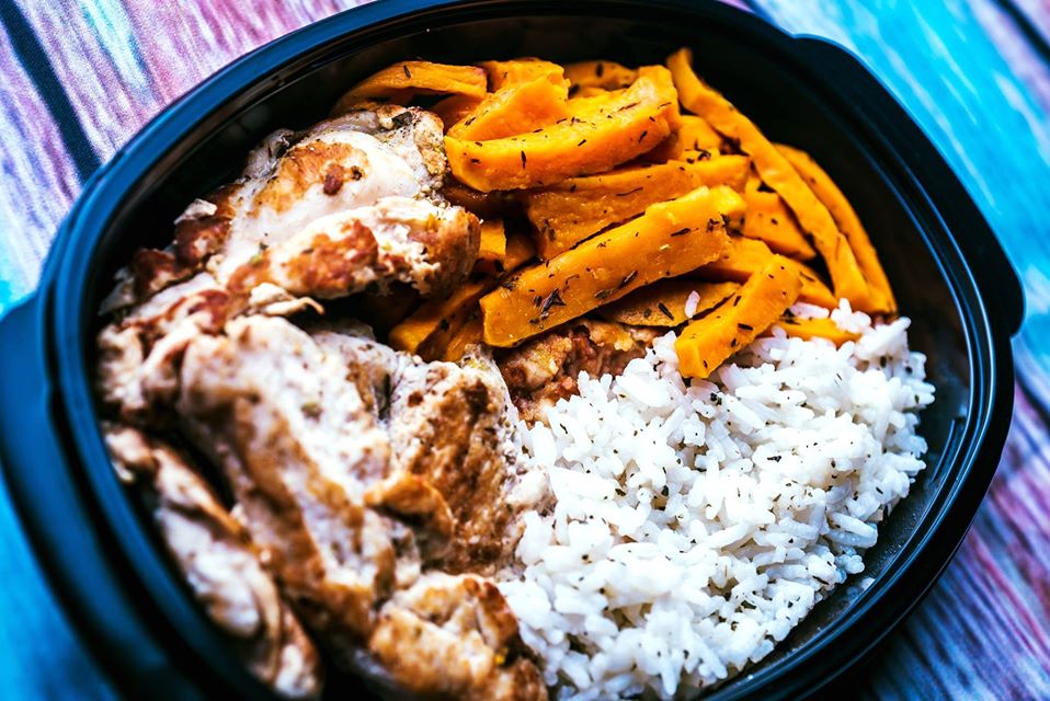 Прясно пуешко месо със сладък картоф и бял бaсмати ориз