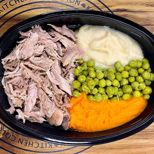 Пуешко с грах, пюре от целина и морков