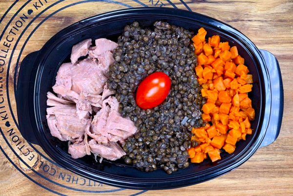 Пуешко с черна леща белуга и моркови на фурна