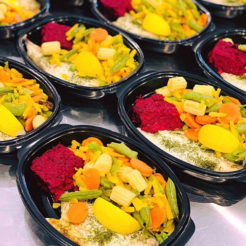 Риба лаврак, микс от зеленчуци с бейби царевички и специалитет на готвача