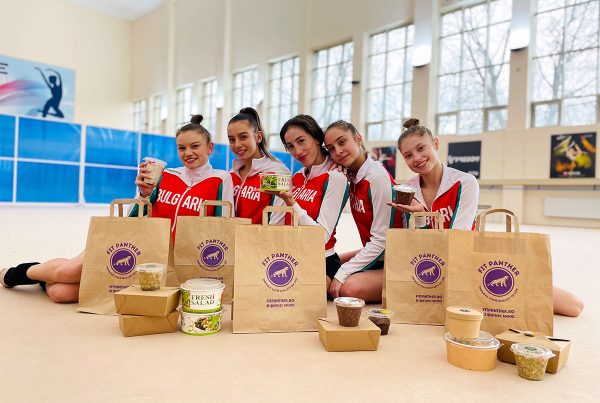 отбор момичета - клиенти на кухня Fit Panther