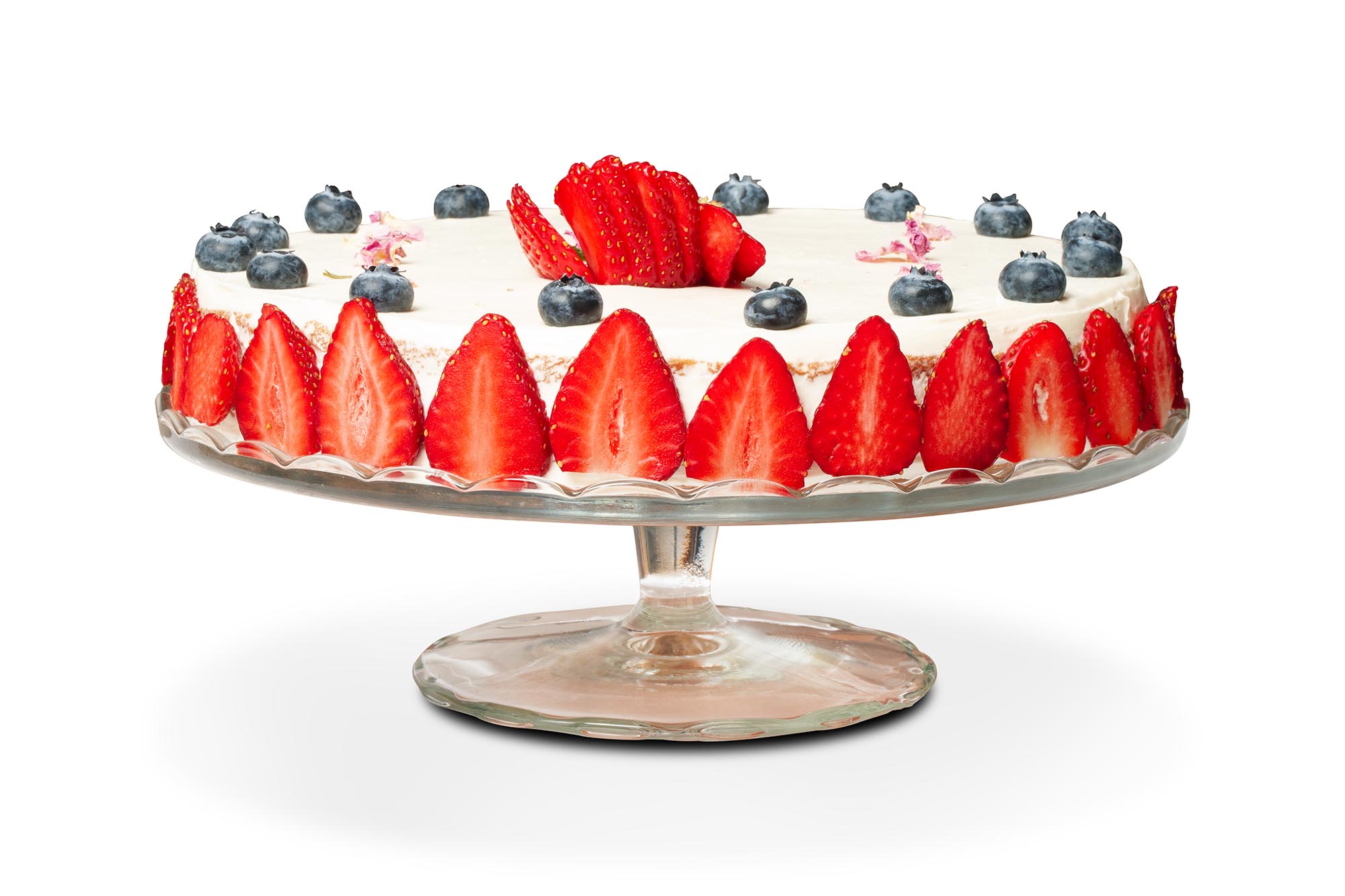 Кето бяла фантазия с ягоди и боровинки - снимка 3