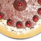 Шоколадова кето торта Пантера с касис - снимка 4