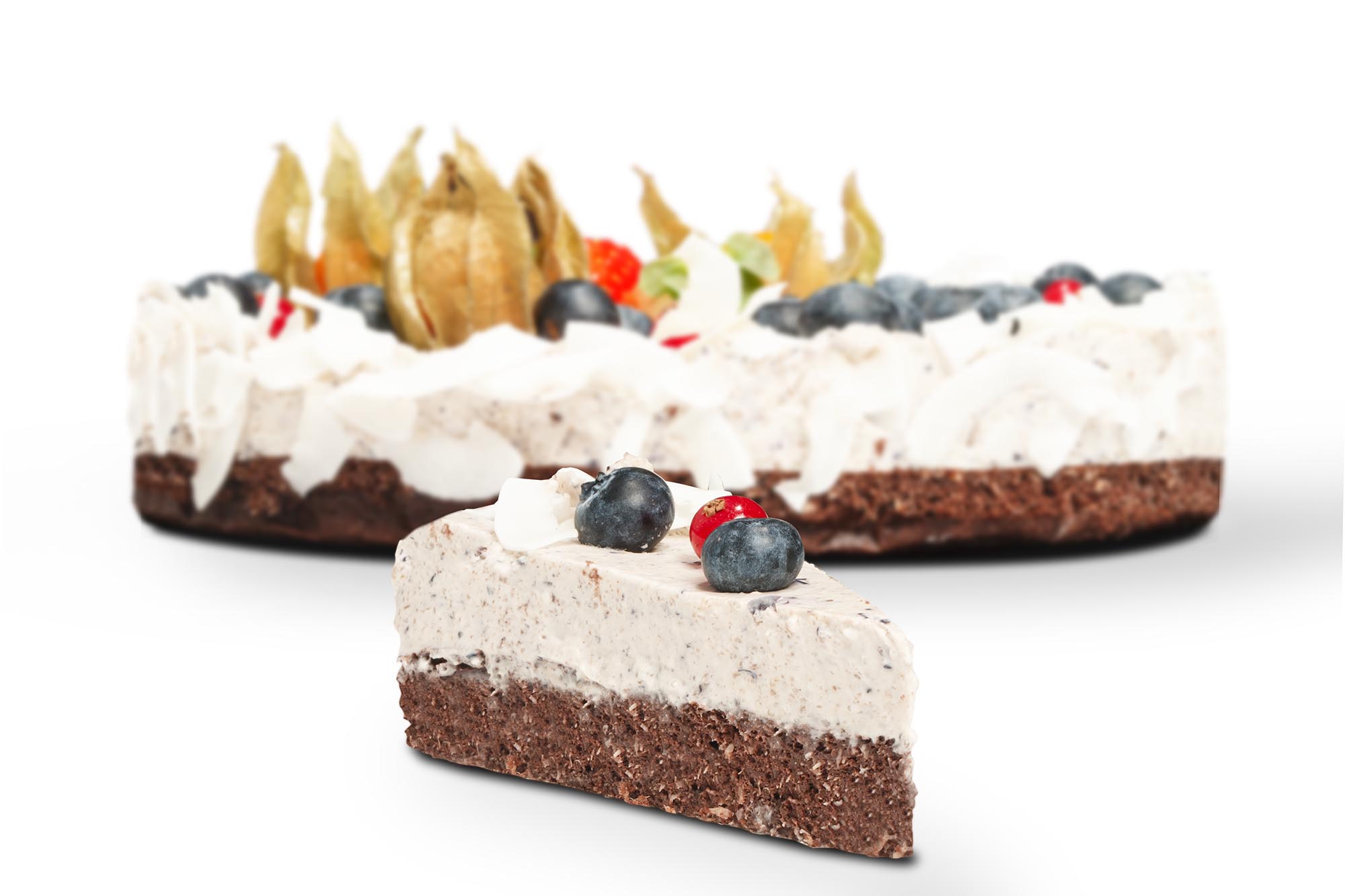 Веган торта с физалис, ягоди и боровинки - снимка 2